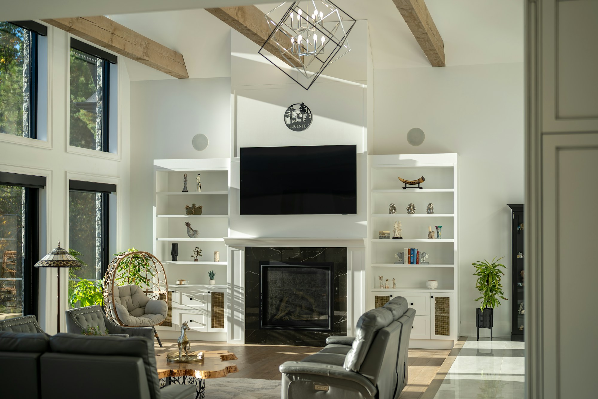 Alcove cupboards